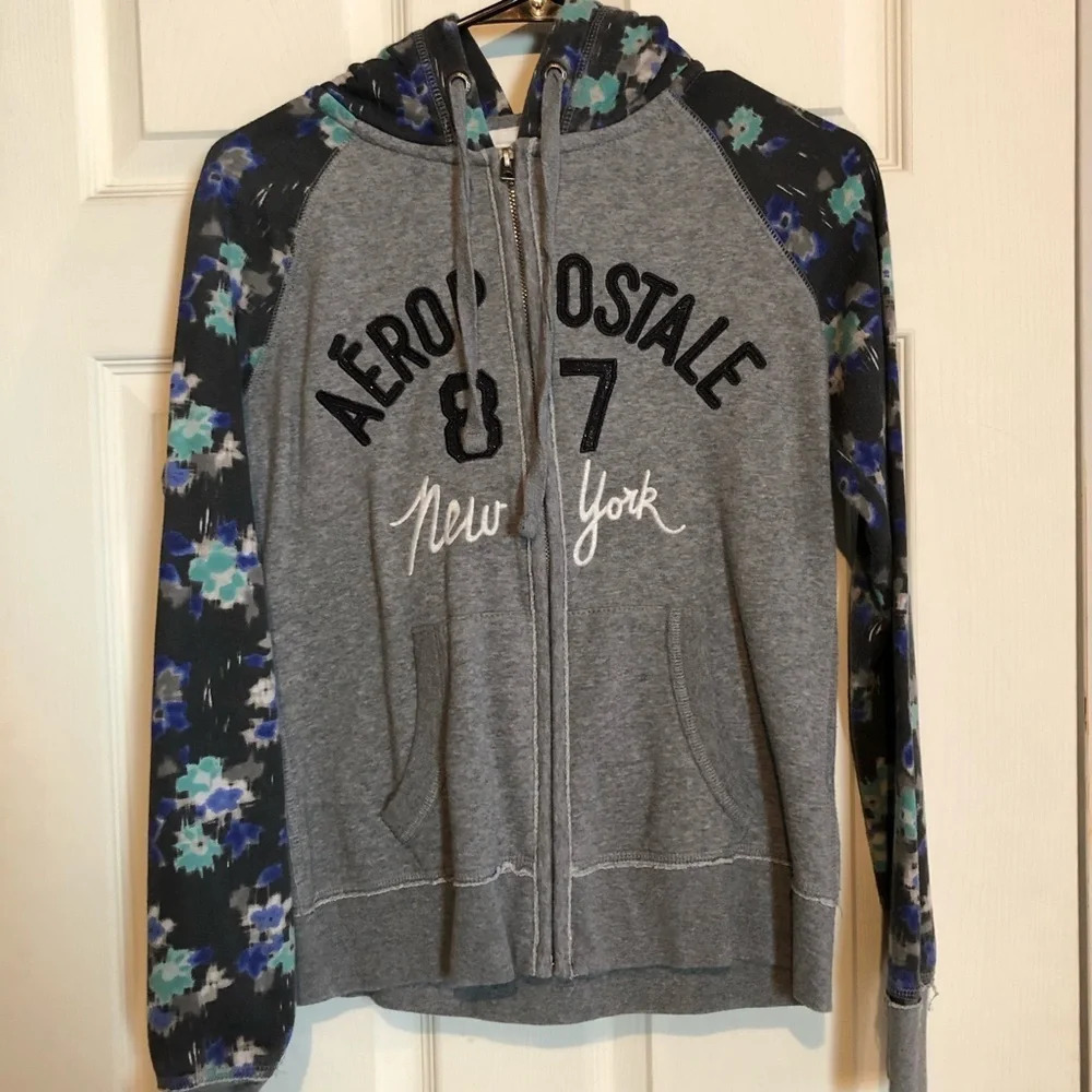 Aeropostale Grey Floral Zip Hoodie Women’s Small